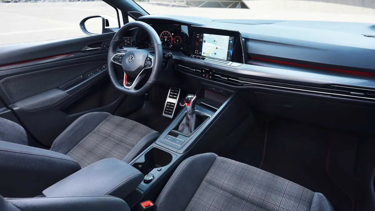 Volkswagen Golf 2.0 TSI GTI (9)