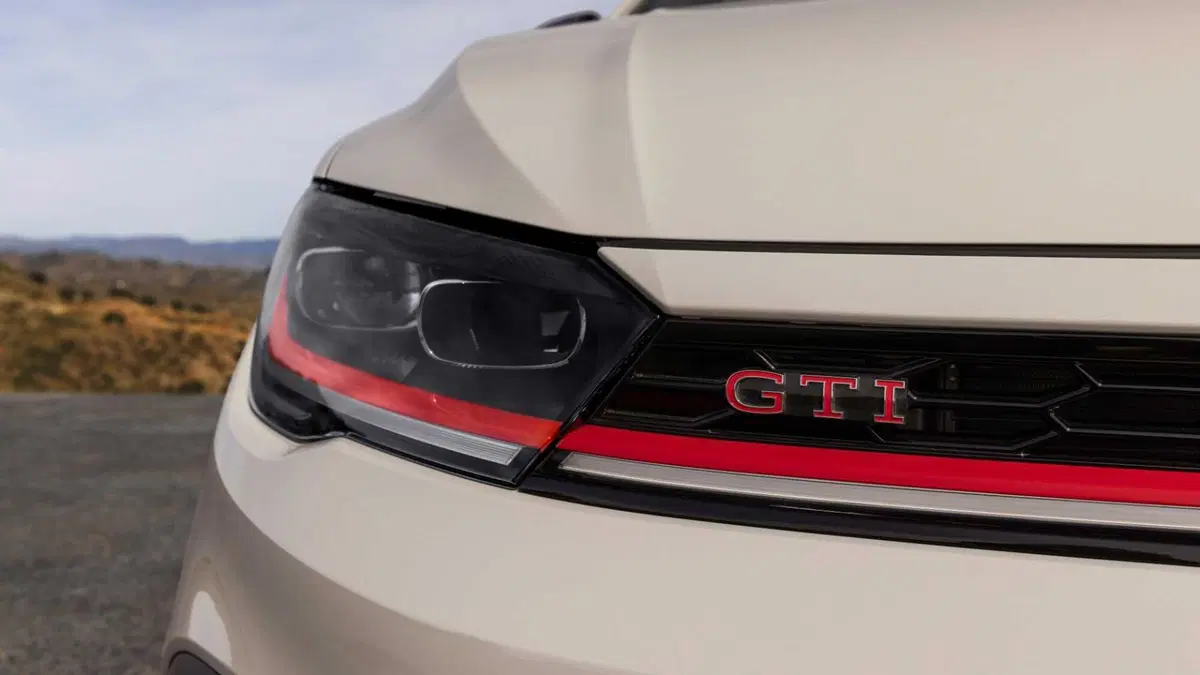 Volkswagen Polo 2.0 tsi GTI dsg (9)