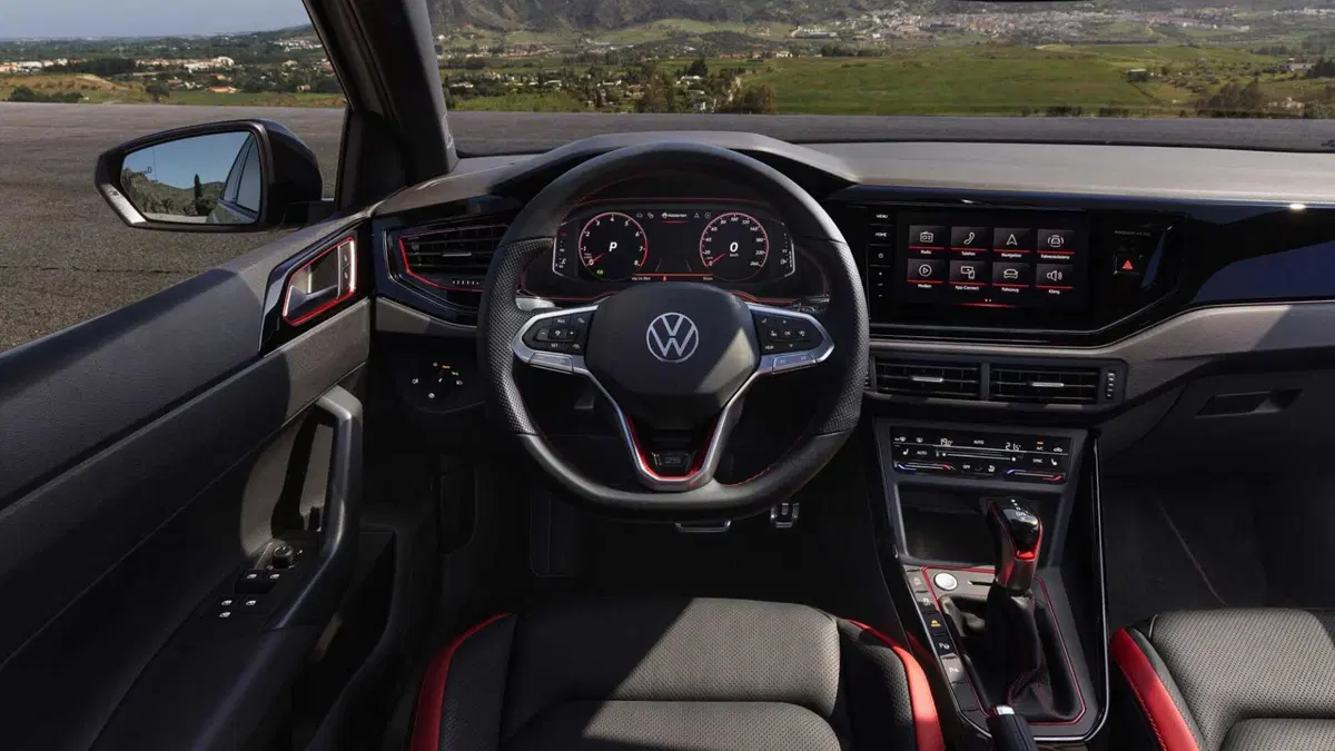 Volkswagen Polo 2.0 tsi GTI dsg (6)