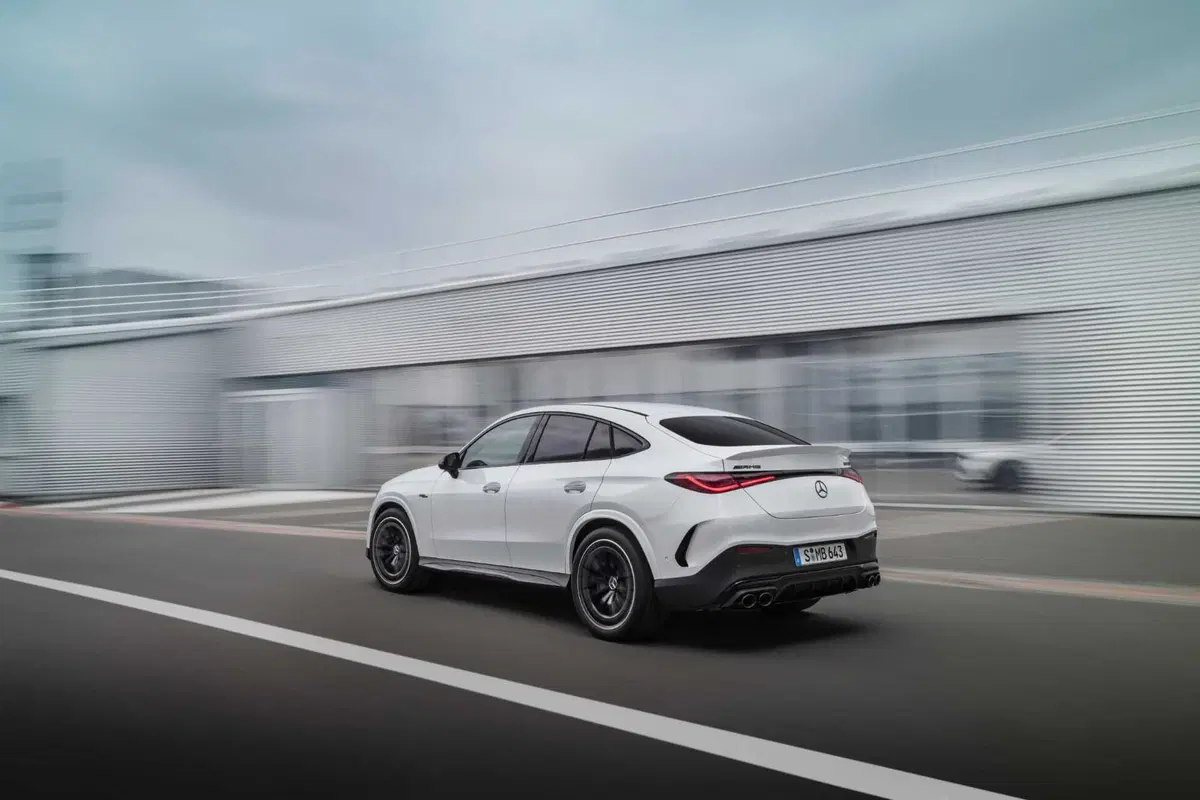 Mercedes-AMG GLC Coupé: 680 Cv e 1.020 Nm, pura potenza tedesca  (2)