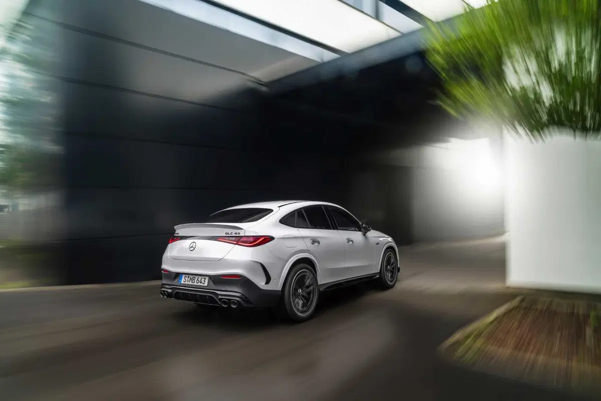 Mercedes-AMG GLC Coupé: 680 Cv e 1.020 Nm, pura potenza tedesca  (5)