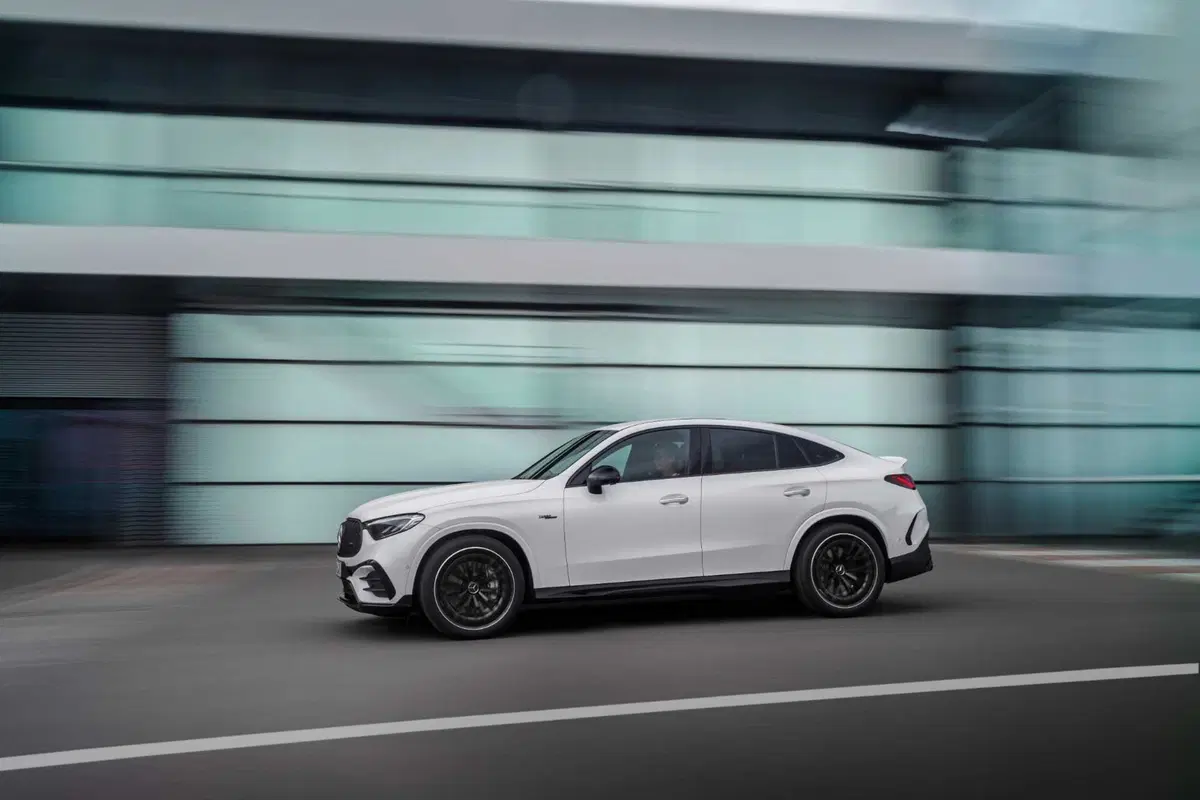 Mercedes-AMG GLC Coupé: 680 Cv e 1.020 Nm, pura potenza tedesca  (6)