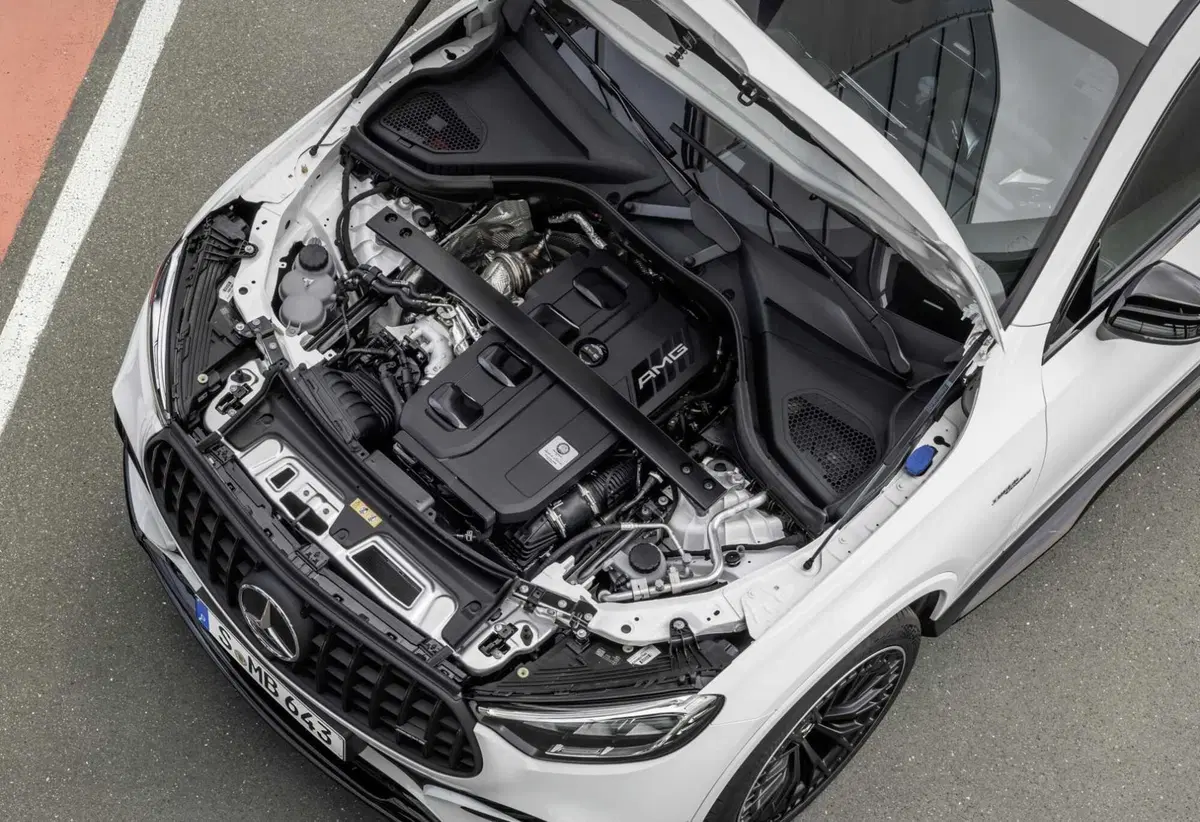 Mercedes-AMG GLC Coupé: 680 Cv e 1.020 Nm, pura potenza tedesca  (18)