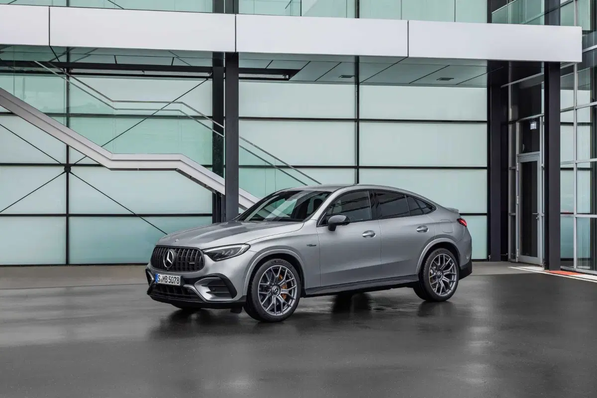 Mercedes-AMG GLC Coupé: 680 Cv e 1.020 Nm, pura potenza tedesca  (31)