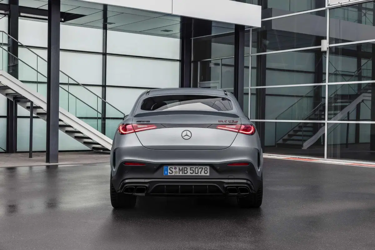 Mercedes-AMG GLC Coupé: 680 Cv e 1.020 Nm, pura potenza tedesca  (37)