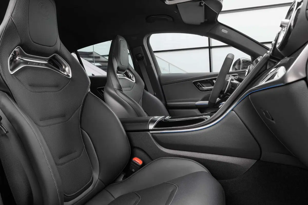 Mercedes-AMG GLC Coupé: 680 Cv e 1.020 Nm, pura potenza tedesca  (44)
