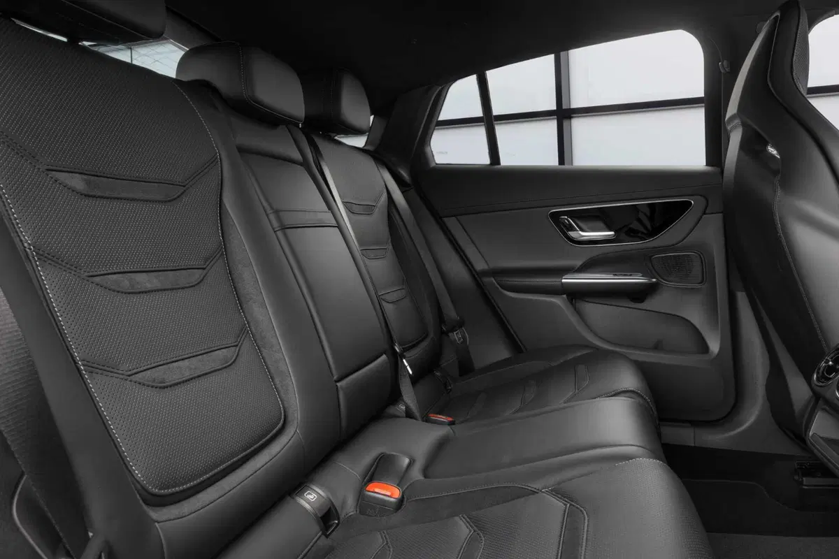 Mercedes-AMG GLC Coupé: 680 Cv e 1.020 Nm, pura potenza tedesca  (46)