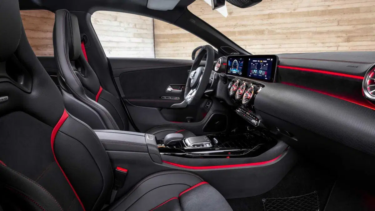 Mercedes-Benz CLA Shooting Brake 45 S AMG 4Matic+ Shooting Brake AMG Line Premium Plus (10)