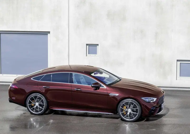Mercedes-Benz AMG GT Coupé 4 (4)