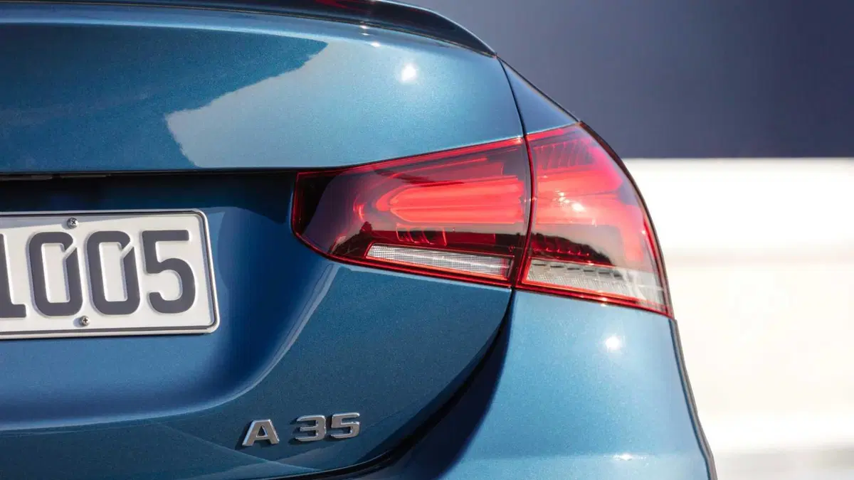 Mercedes-Benz Classe A Sedan 35 4Matic 4p. AMG (12)