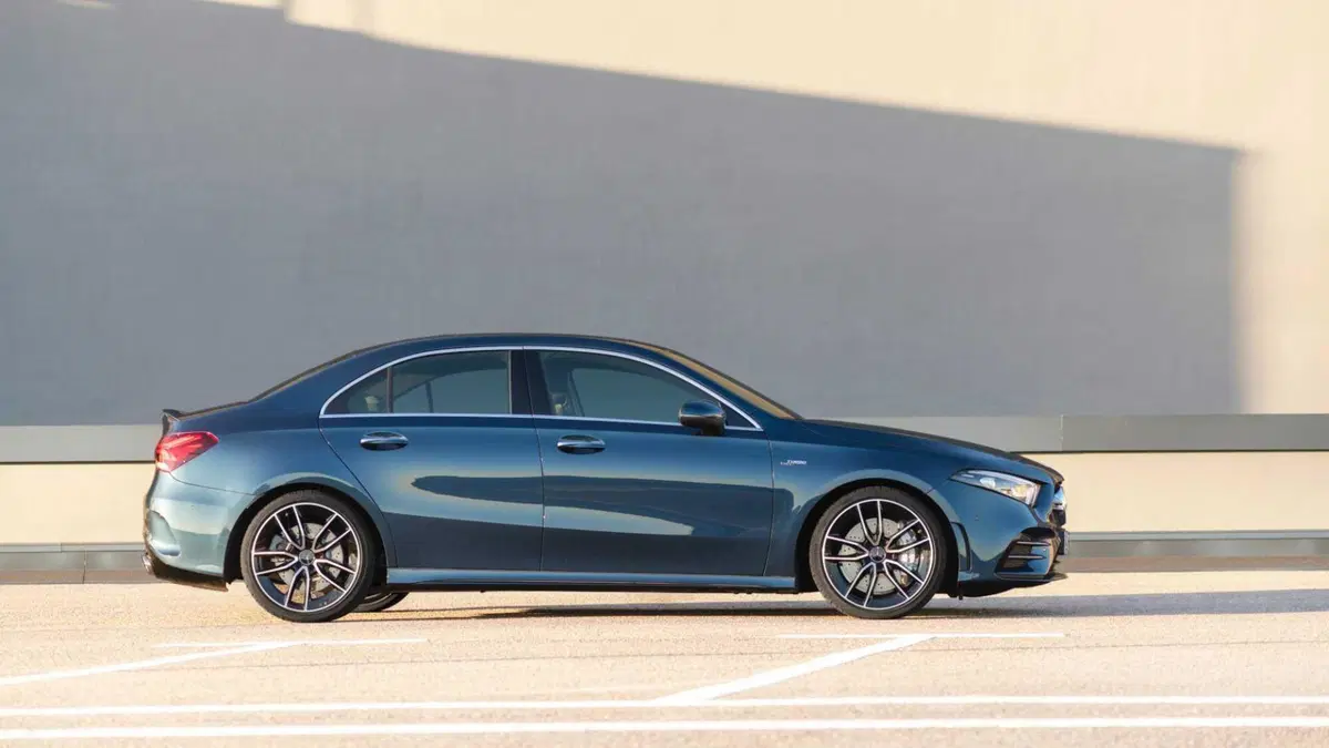 Mercedes-Benz Classe A Sedan 35 4Matic 4p. AMG (3)