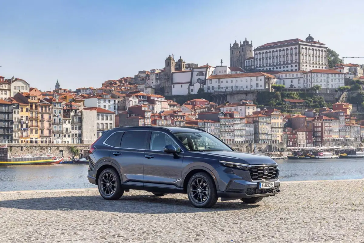 Honda CR-V: la nuova generazione ibrida (2)