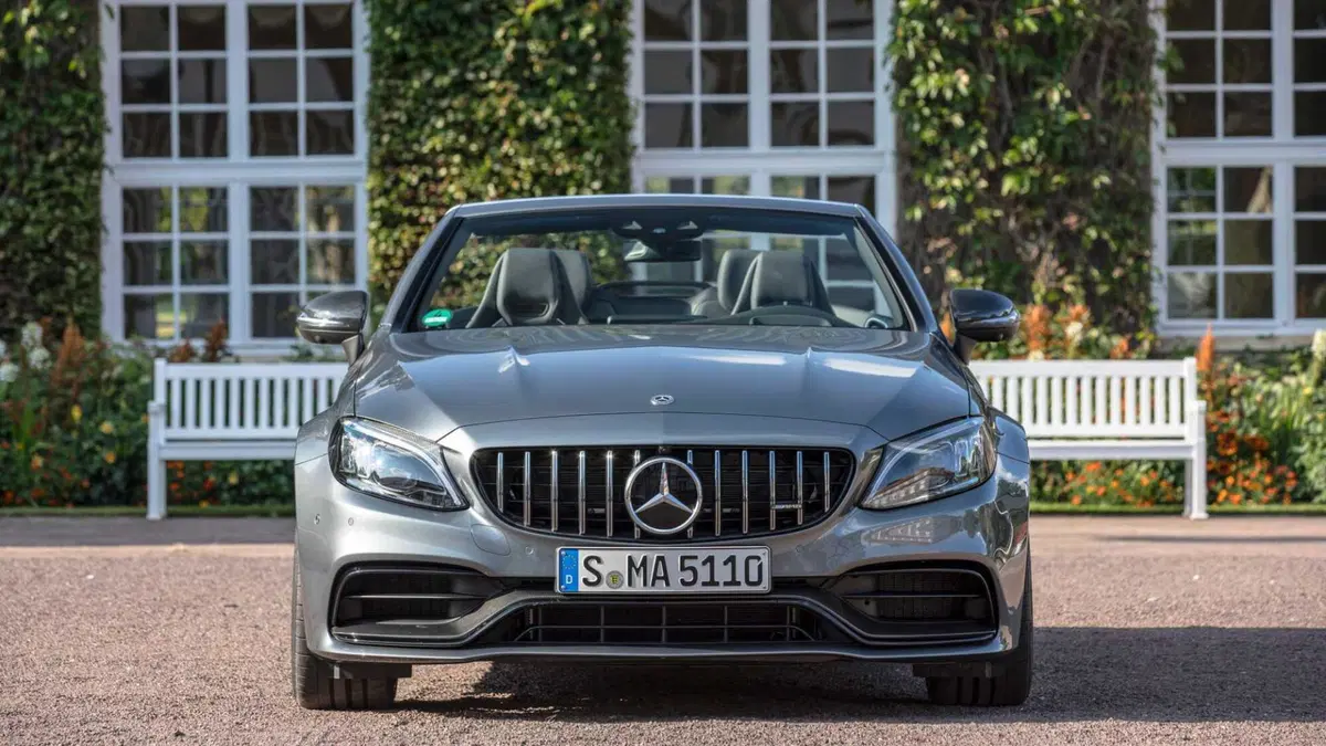 Mercedes-Benz Classe C Cabrio 63 AMG Cabrio S (4)