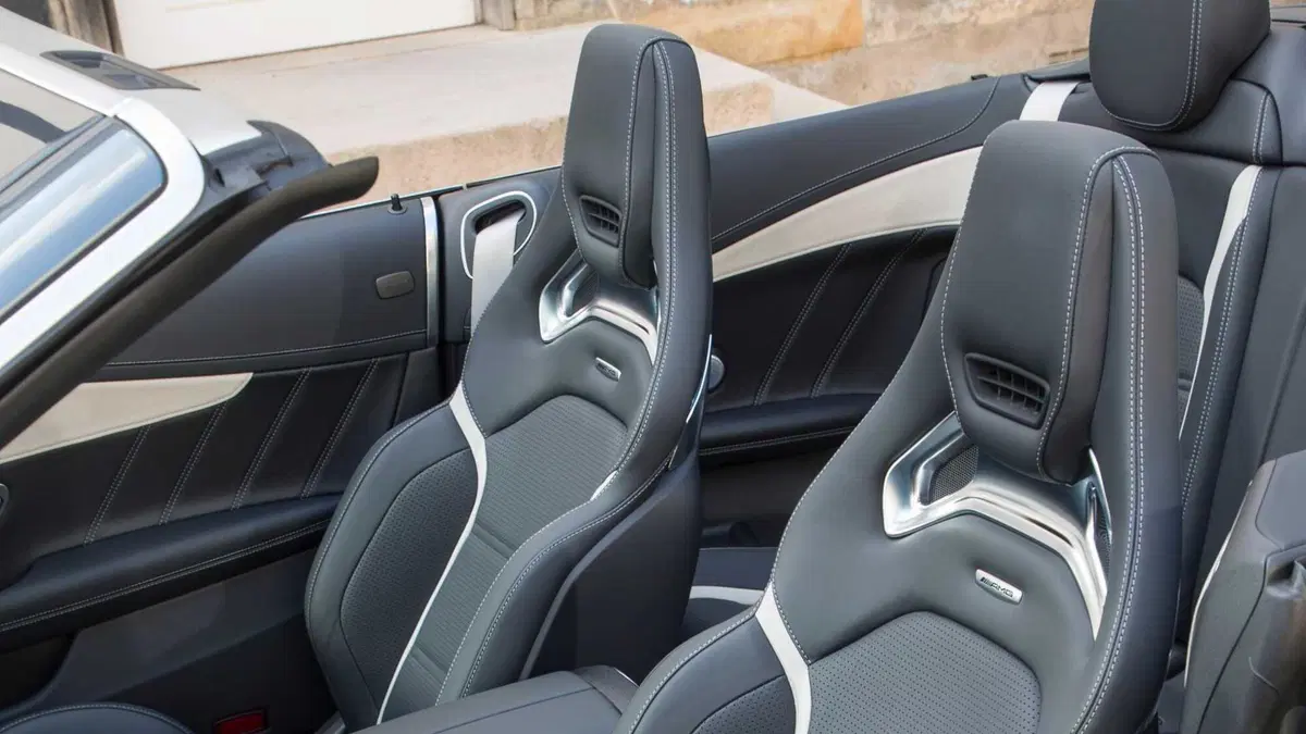 Mercedes-Benz Classe C Cabrio 63 AMG Cabrio S (13)