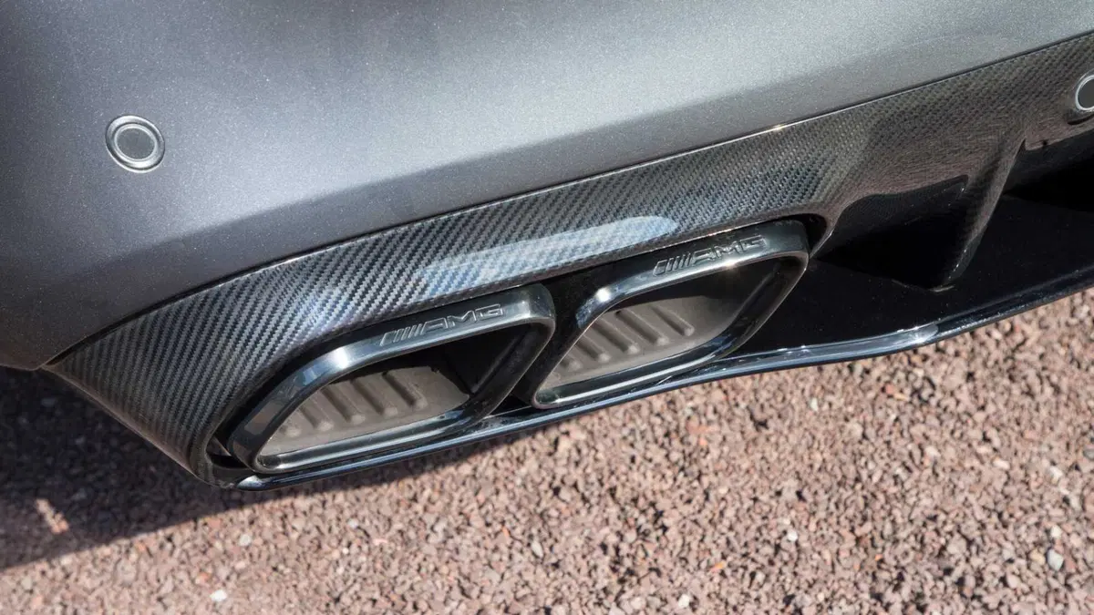 Mercedes-Benz Classe C Cabrio 63 AMG Cabrio S (18)