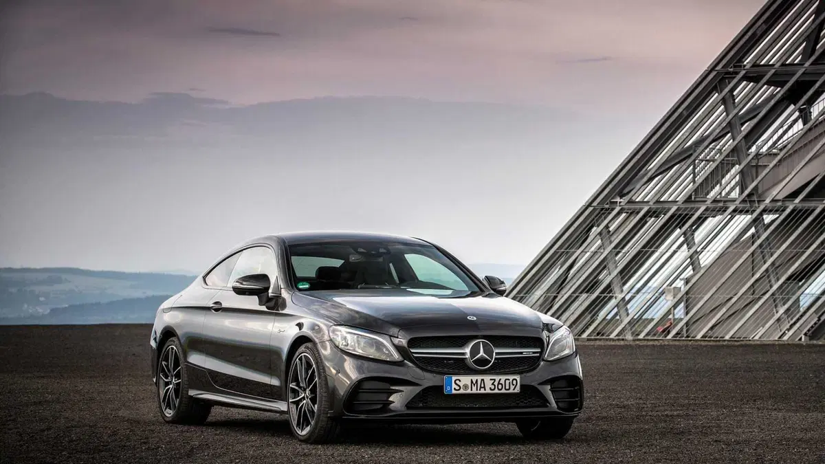 Mercedes-Benz Classe C Coupé 43 4Matic AMG Coupé (2)