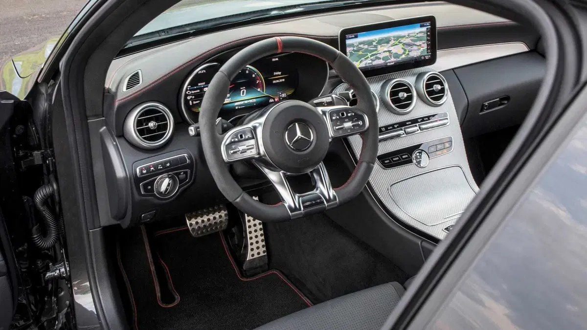 Mercedes-Benz Classe C Coupé 43 4Matic AMG Coupé (10)