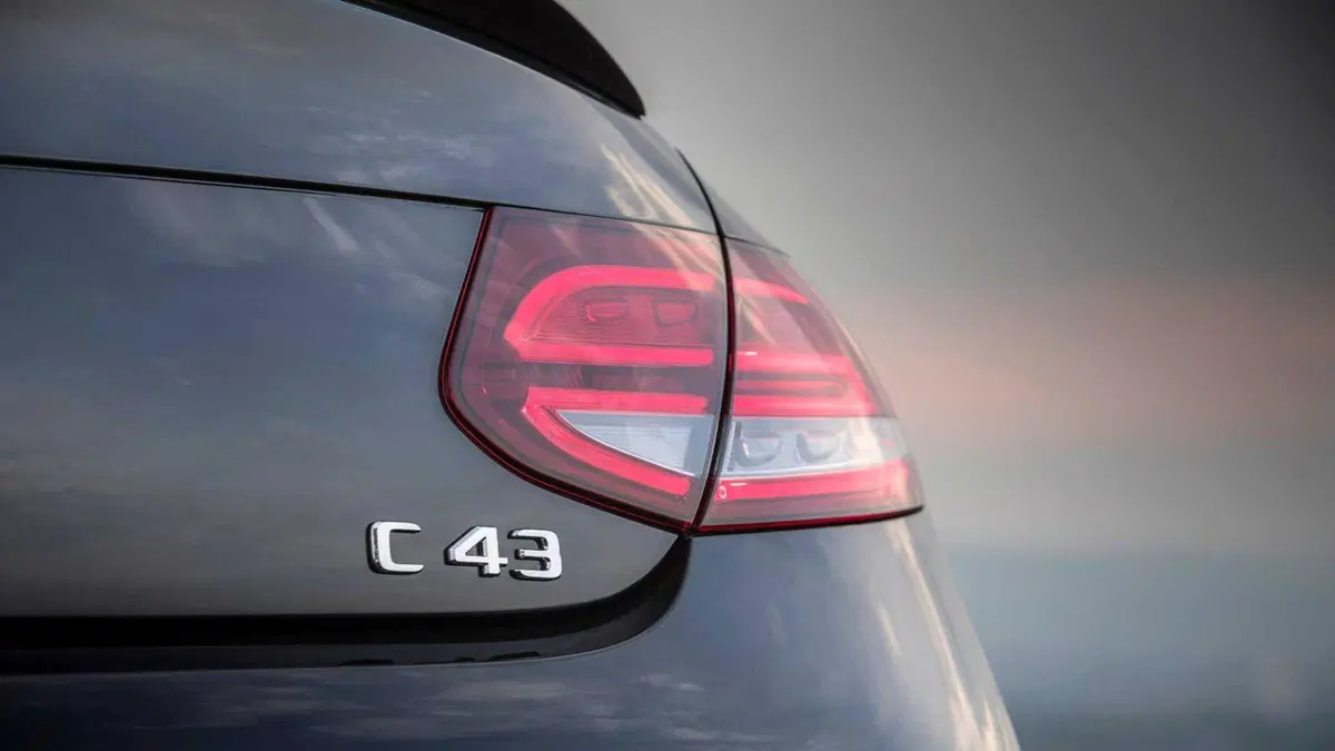 Mercedes-Benz Classe C Coupé 43 4Matic AMG Coupé (13)