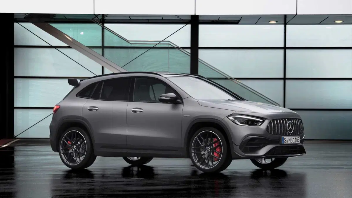 Mercedes-Benz GLA SUV 45 S 4Matic+ AMG (2)