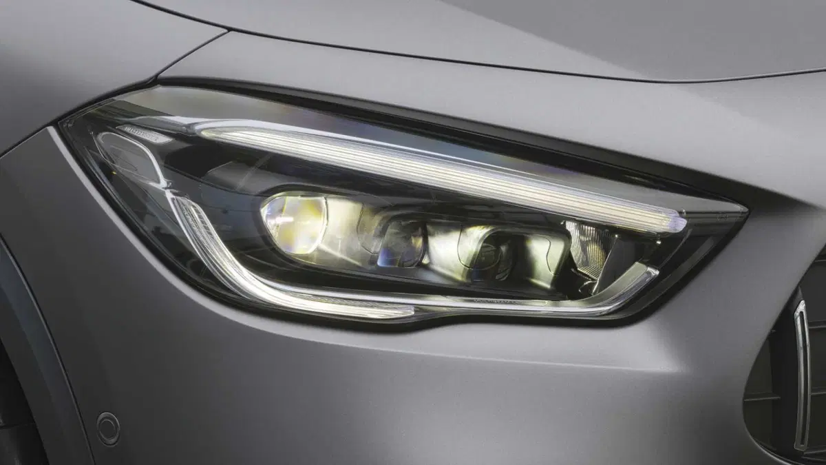 Mercedes-Benz GLA SUV 45 S 4Matic+ AMG (12)