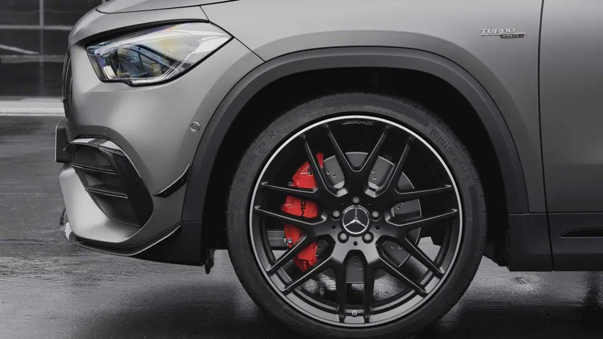 Mercedes-Benz GLA SUV 45 S 4Matic+ AMG (13)