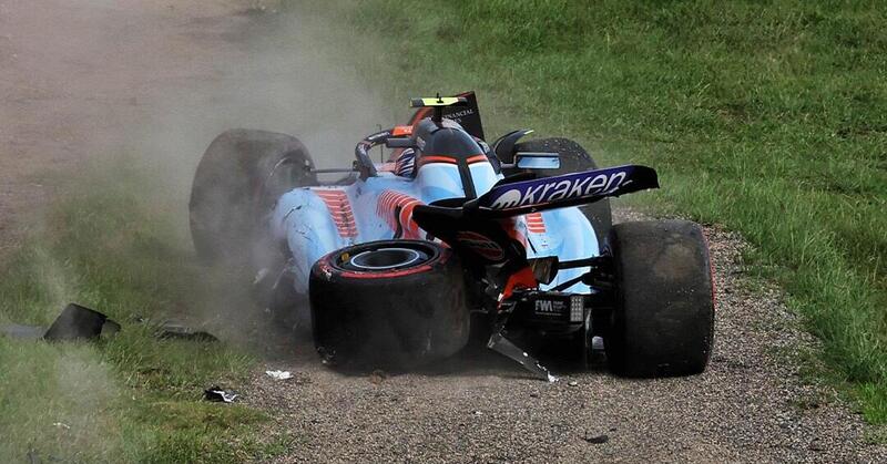 F1. Troppi incidenti? Ti toccano le parti vecchie: succede a Logan Sargeant in Williams