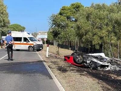 Ferrari e Lamborghini in sorpasso, due morti in Sardegna 