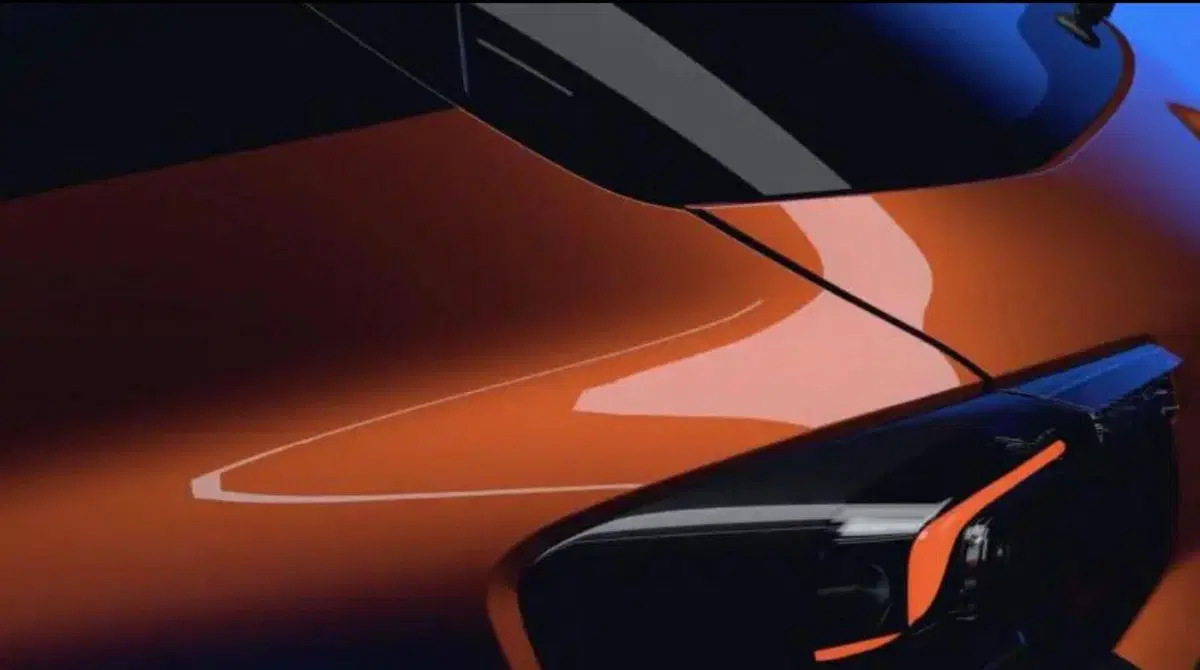 Renault Kardian: ecco il frontale del B-Suv, lancio il 25 ottobre (6)