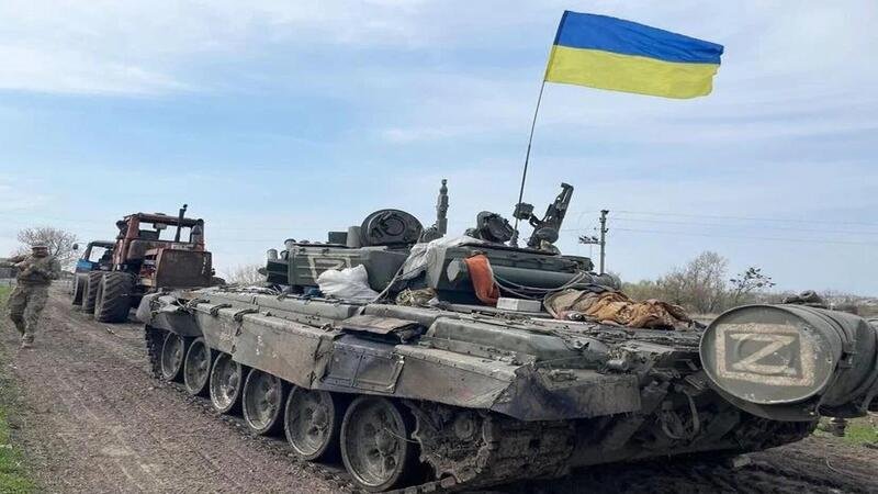 Ucraina: il carro armato russo non va, chiama l&#039;assistenza clienti