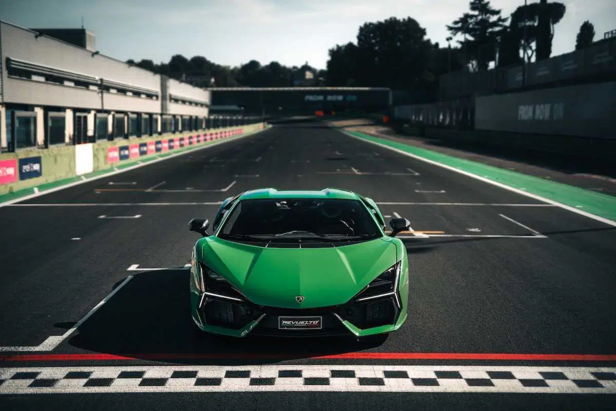 Lamborghini Revuelto: guidata a Vallelunga, è ibridonica (ibirda e fotonica) [VIDEO] (35)