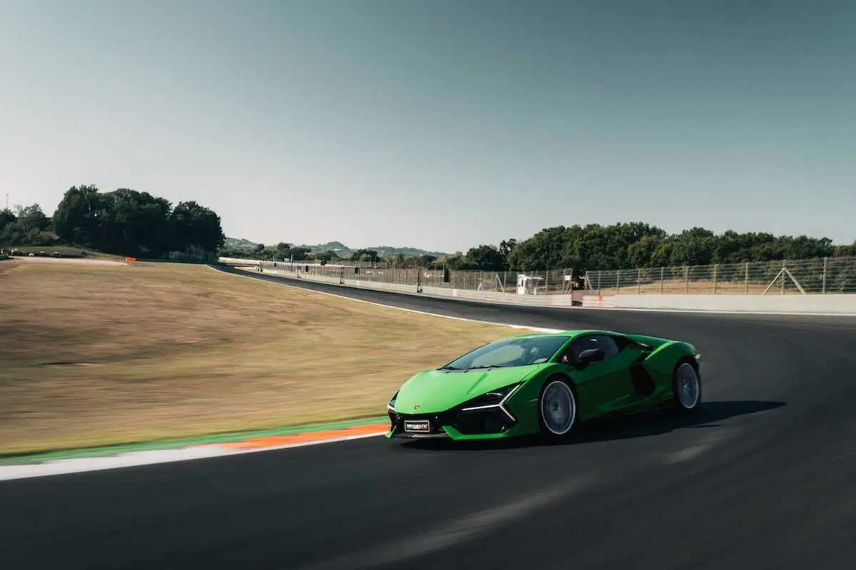 Lamborghini Revuelto: guidata a Vallelunga, è ibridonica (ibirda e fotonica) [VIDEO] (42)