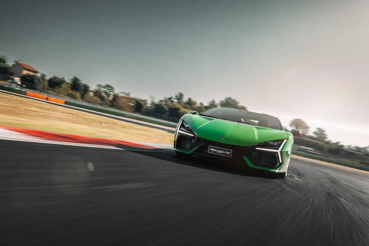 Lamborghini Revuelto: guidata a Vallelunga, è ibridonica (ibirda e fotonica) [VIDEO] (44)