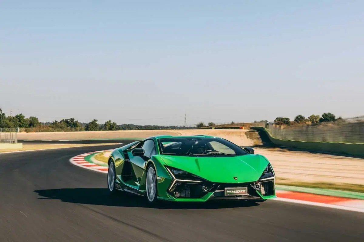 Lamborghini Revuelto: guidata a Vallelunga, è ibridonica (ibirda e fotonica) [VIDEO] (50)