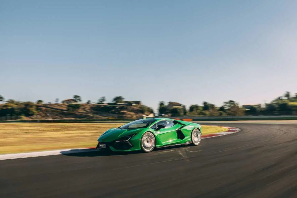 Lamborghini Revuelto: guidata a Vallelunga, è ibridonica (ibirda e fotonica) [VIDEO] (51)