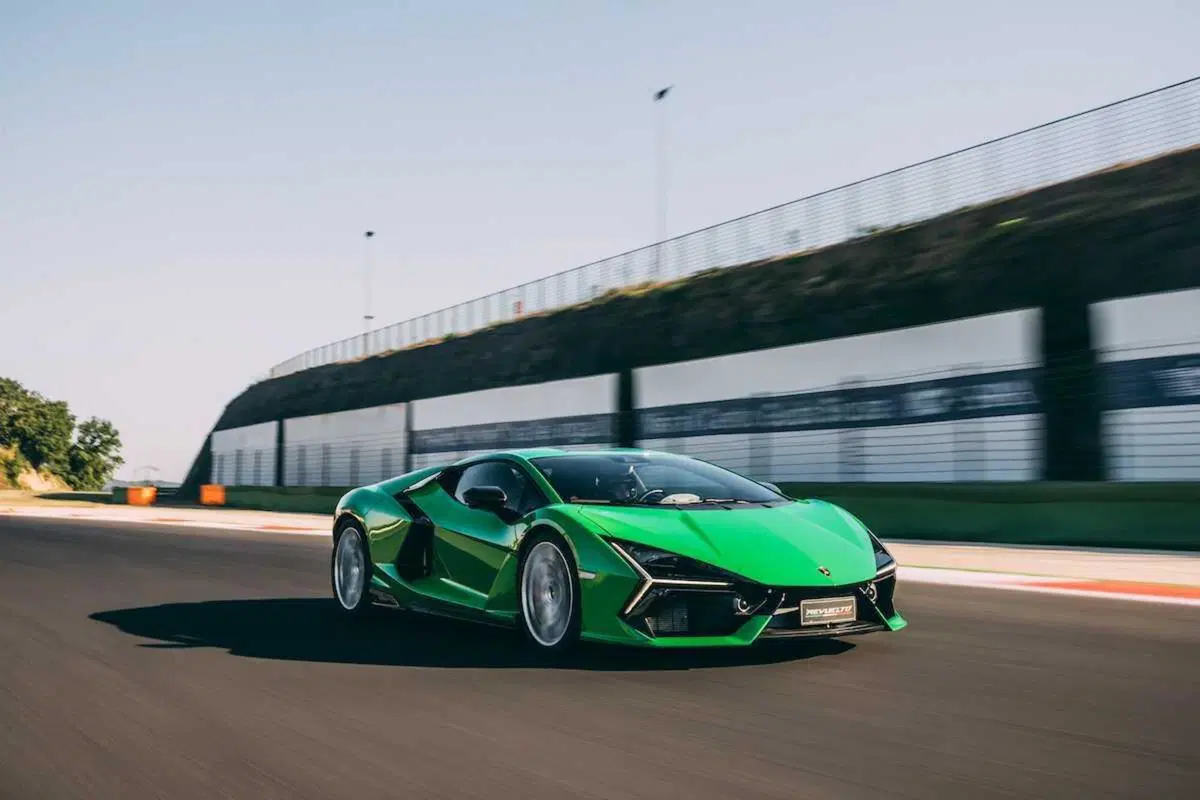 Lamborghini Revuelto: guidata a Vallelunga, è ibridonica (ibirda e fotonica) [VIDEO] (53)