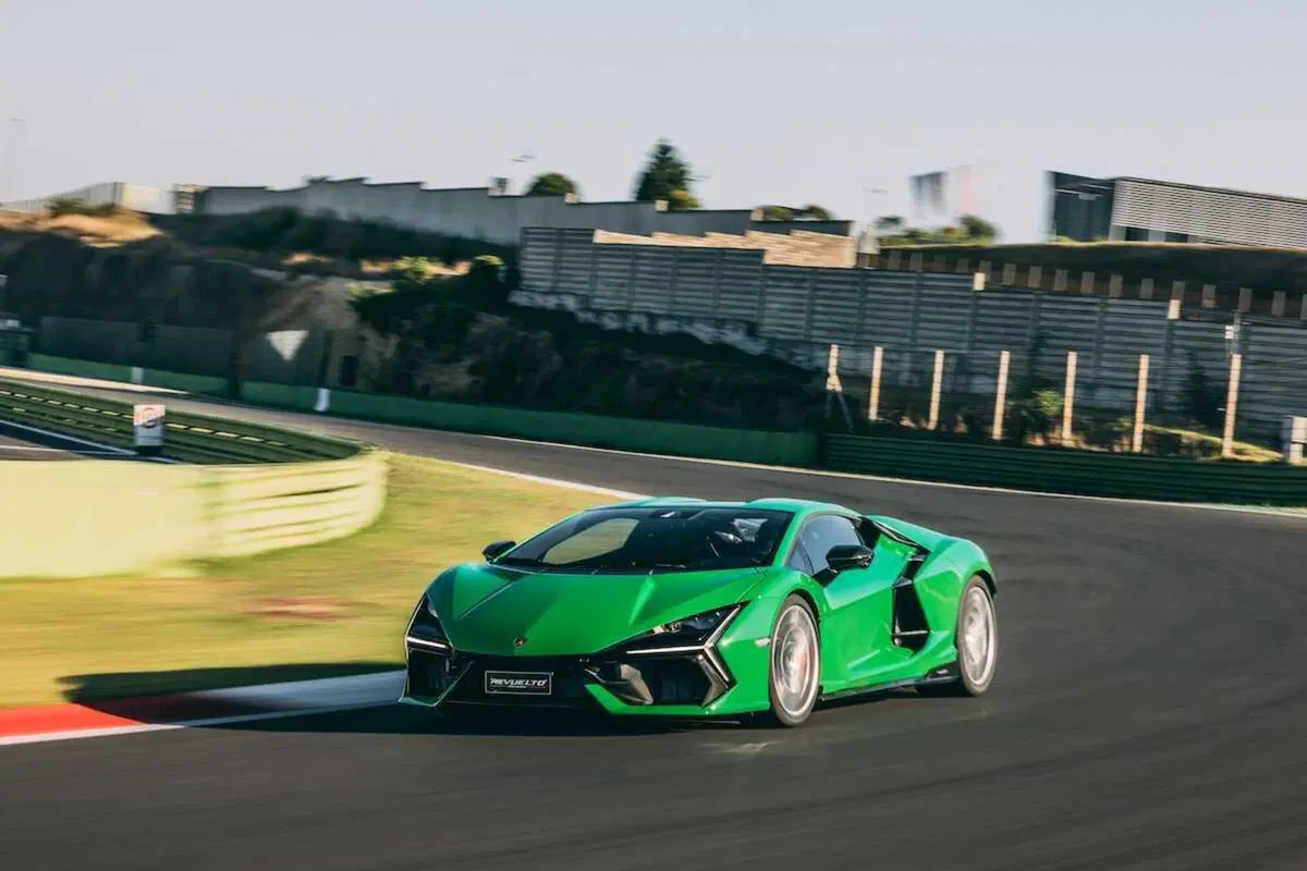 Lamborghini Revuelto: guidata a Vallelunga, è ibridonica (ibirda e fotonica) [VIDEO] (54)