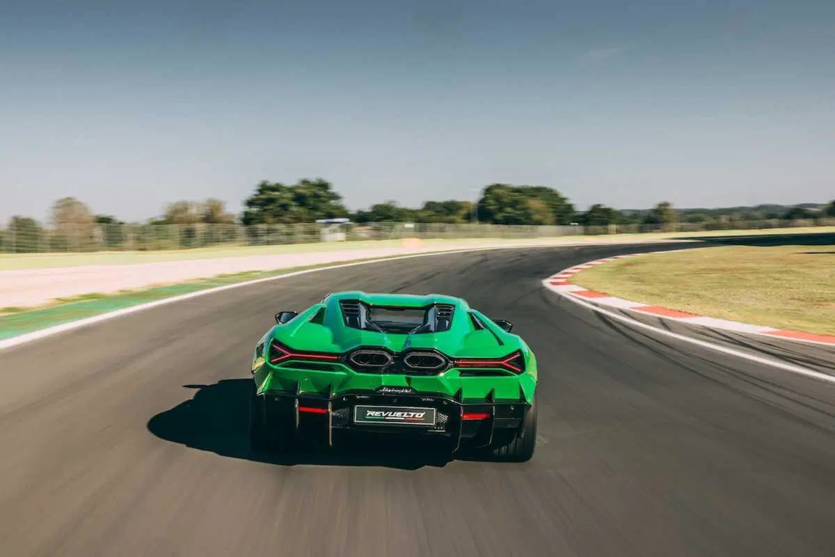 Lamborghini Revuelto: guidata a Vallelunga, è ibridonica (ibirda e fotonica) [VIDEO] (60)