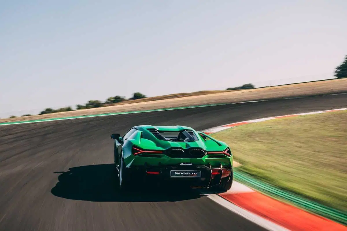 Lamborghini Revuelto: guidata a Vallelunga, è ibridonica (ibirda e fotonica) [VIDEO] (61)