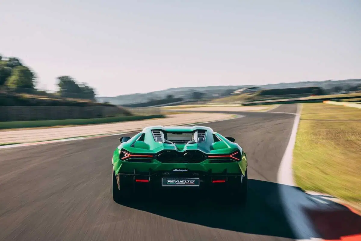 Lamborghini Revuelto: guidata a Vallelunga, è ibridonica (ibirda e fotonica) [VIDEO] (65)