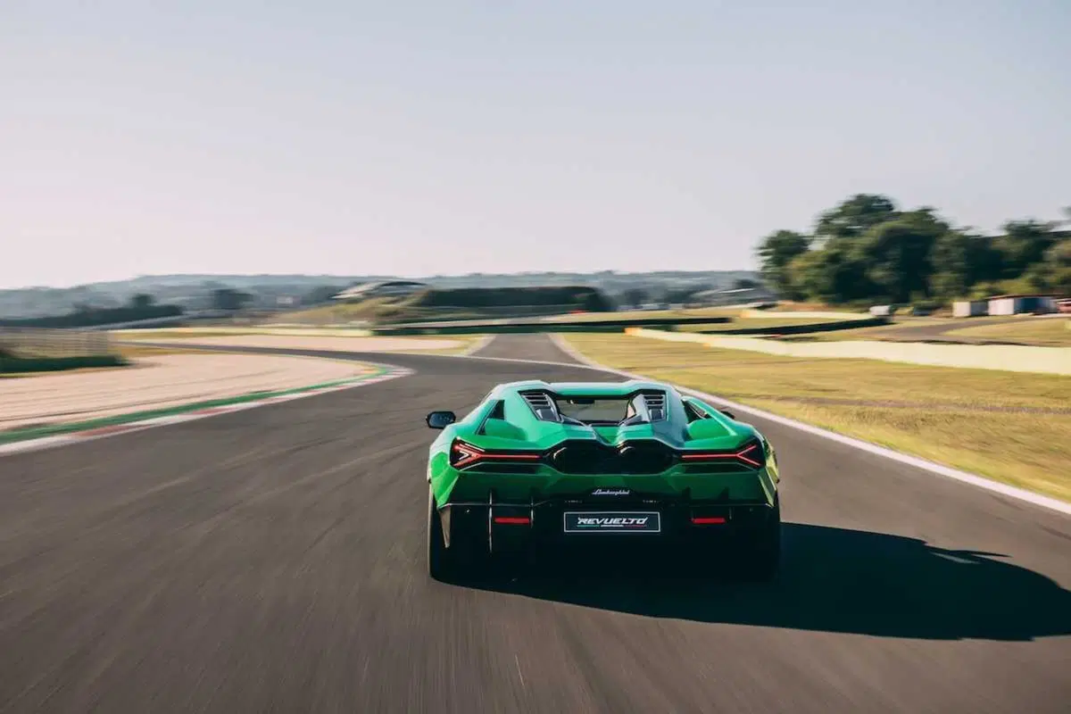Lamborghini Revuelto: guidata a Vallelunga, è ibridonica (ibirda e fotonica) [VIDEO] (62)