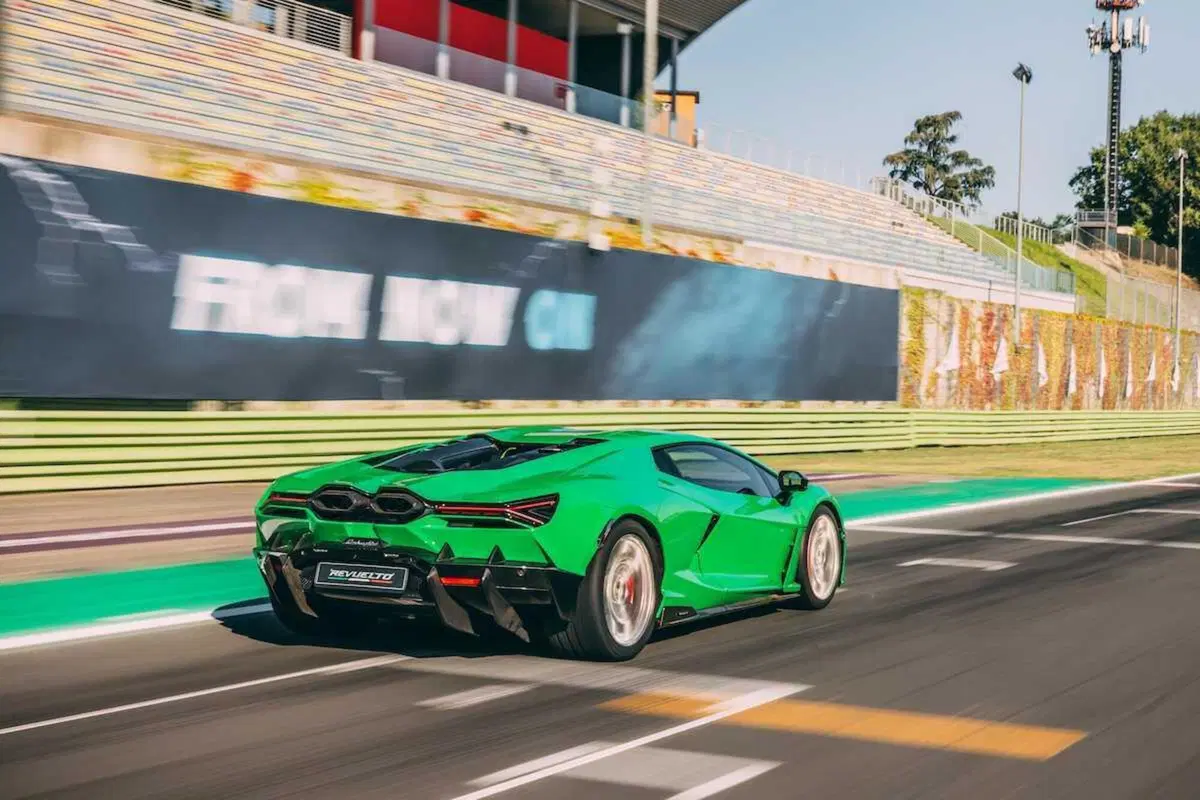 Lamborghini Revuelto: guidata a Vallelunga, è ibridonica (ibirda e fotonica) [VIDEO] (70)
