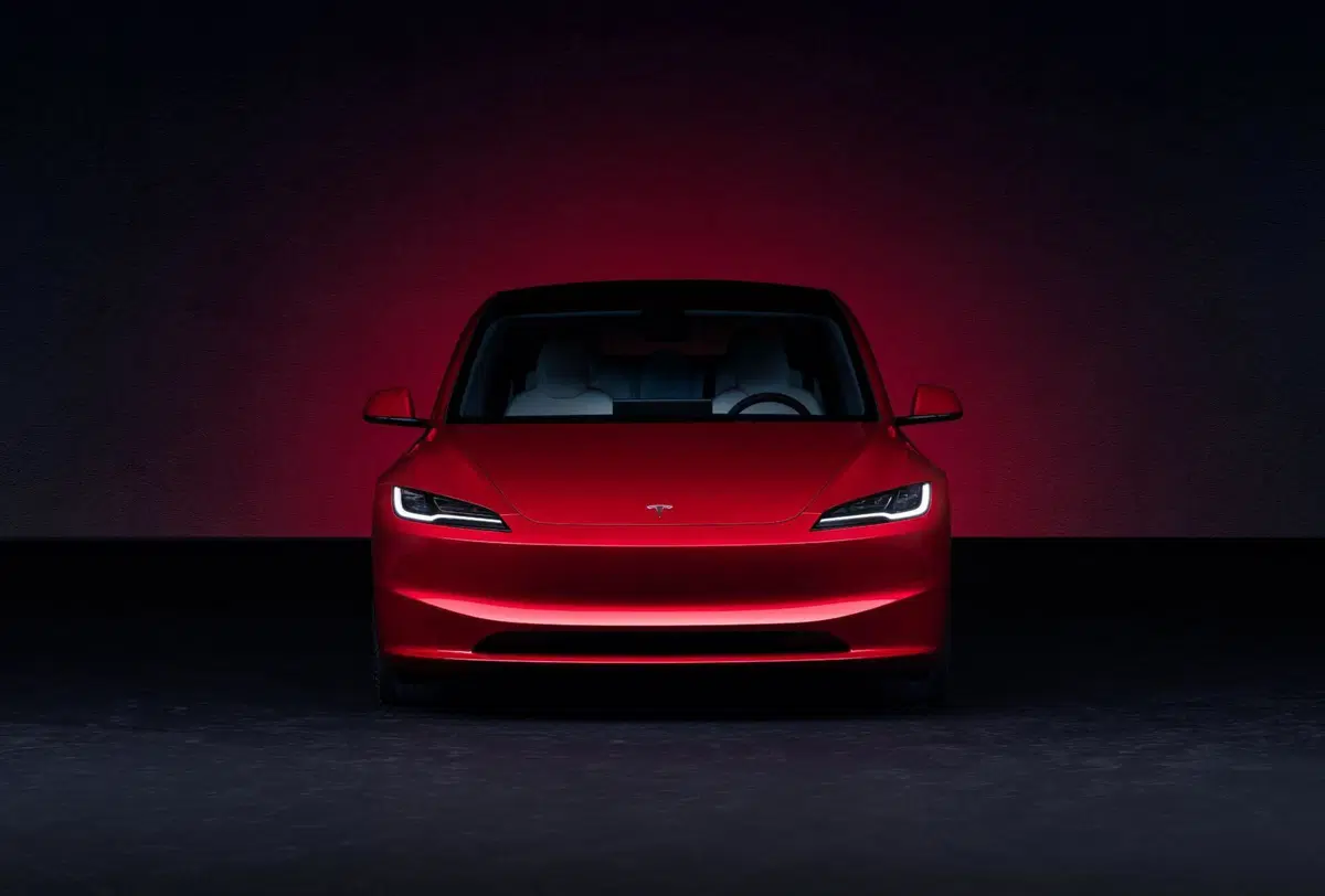 Nuova Tesla Model 3 2024 “Highland”: motorizzazioni, allestimenti e optional. Guida all’acquisto (3)