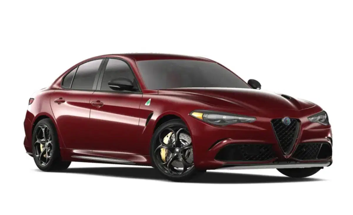 Alfa Romeo Giulia e Stelvio Quadrifoglio Carbon Edition: 130 esemplari (2)
