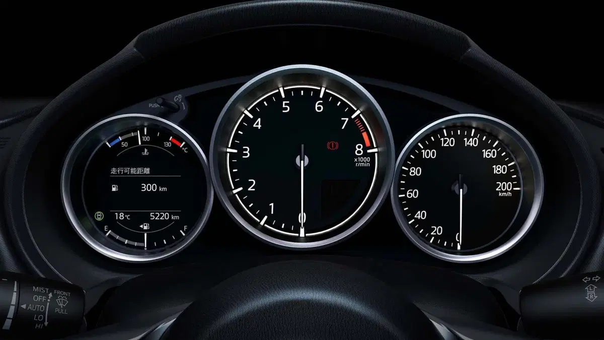 Mazda MX-5, mano leggera nel restyling giapponese (3)