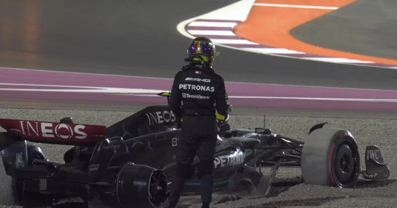 Formula 1. GP Qatar, crisi in casa Mercedes, Hamilton: "L'incidente &egrave; colpa mia"