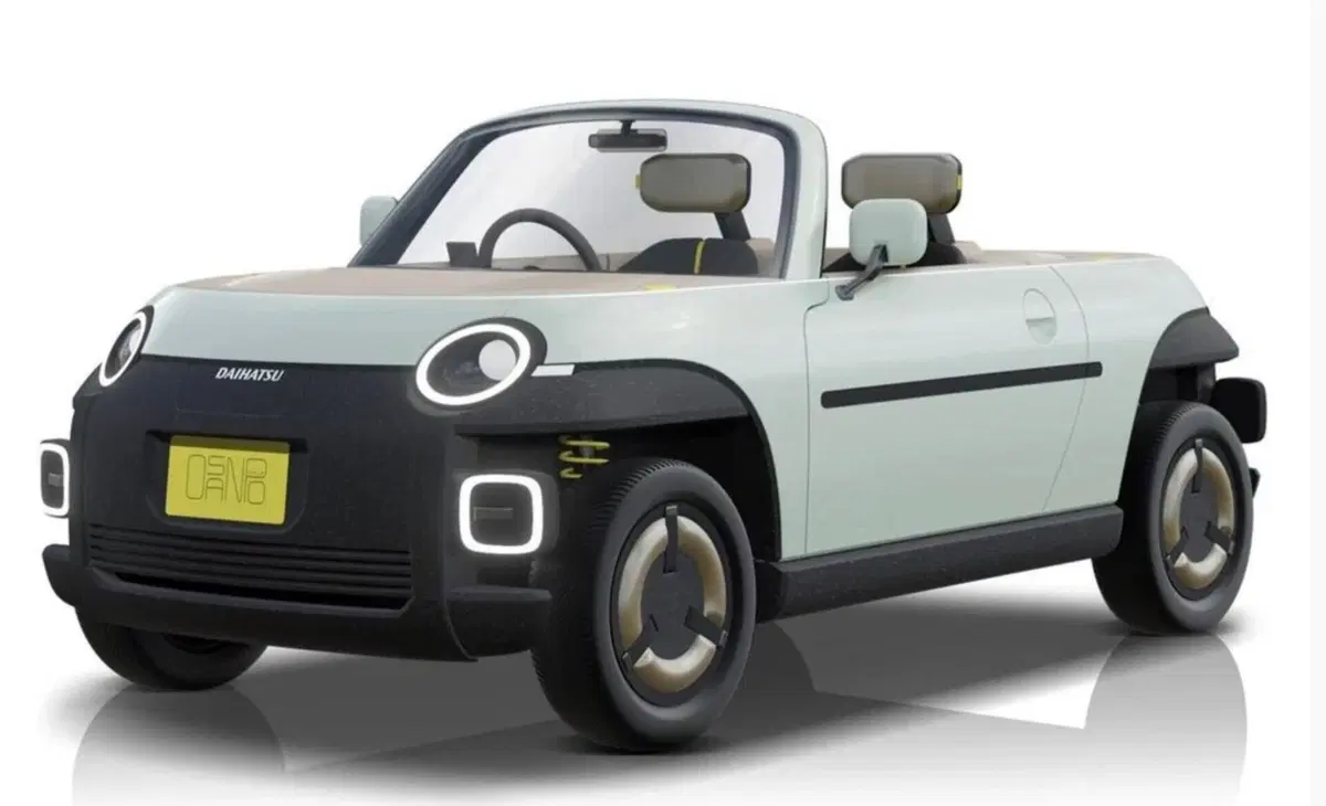 Daihatsu Copen e un mini pick up elettrico a Tokyo 2023 (10)