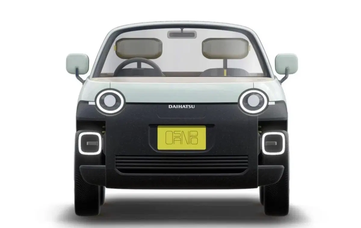 Daihatsu Copen e un mini pick up elettrico a Tokyo 2023 (11)