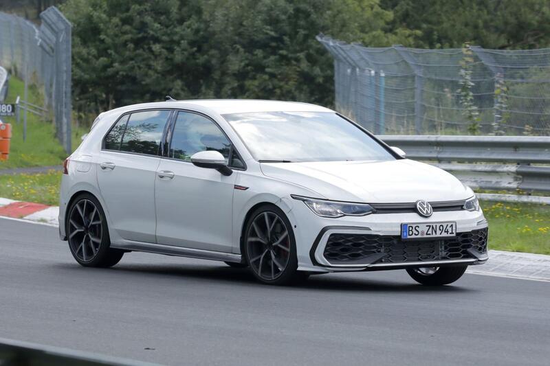 Volkswagen Golf GTI 2024, ecco il nuovo Facelift [Foto Spia]