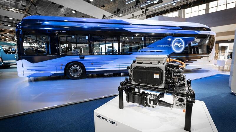 Bus Iveco-Hyundai a idrogeno: &egrave; pronto e nasce a Foggia (e in Francia)