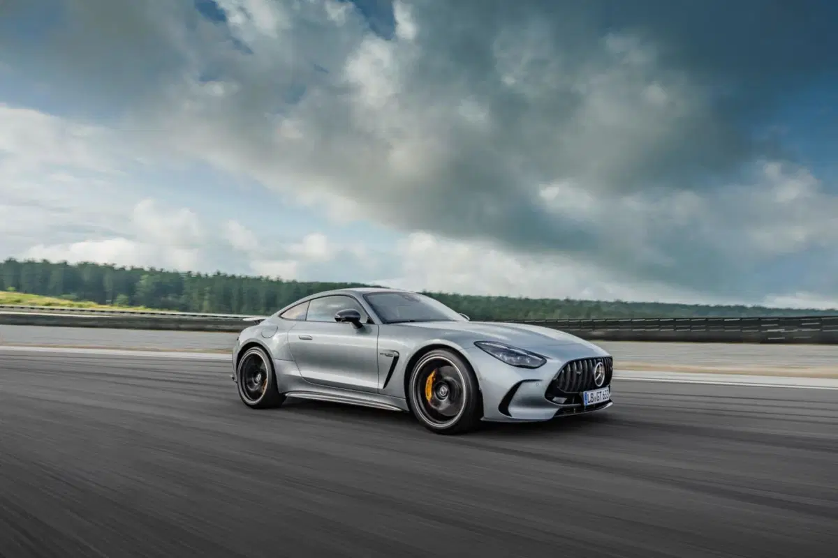 Mercedes-AMG GT Coupé: i prezzi e le caratteristiche tecniche per l'Italia   (8)